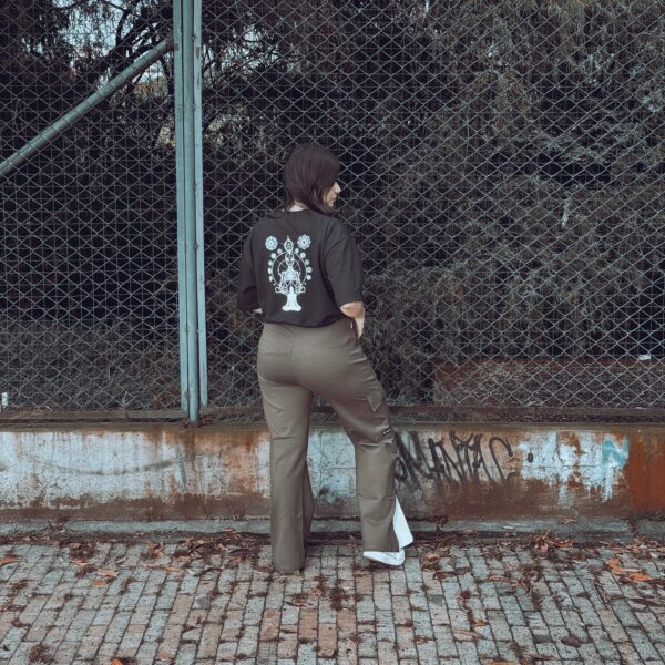 T-Shirt | Alíen Meditating - Image 2